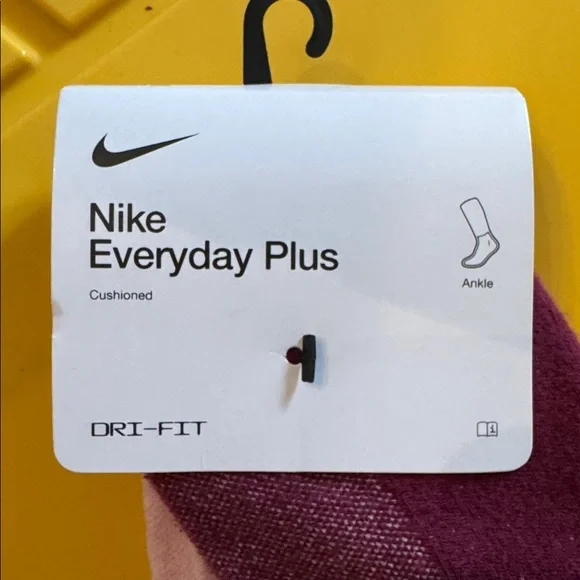 2-Pair Nike Dri-Fit Men’s Everyday Plus Cotton Cushioned - Picture 2 of 4